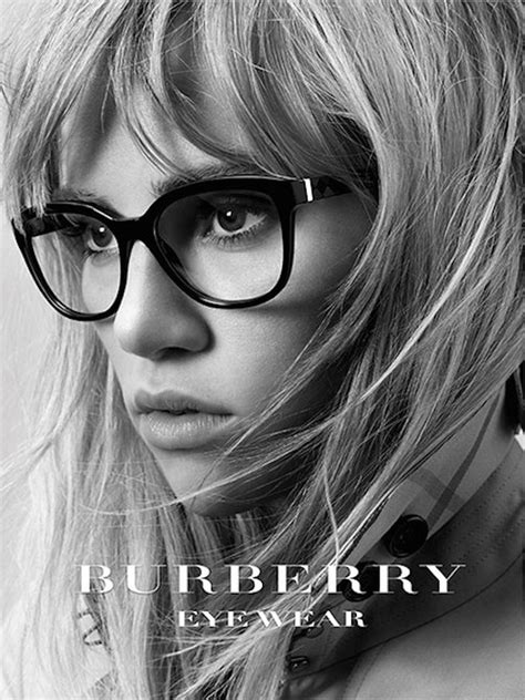 models burberry glasses